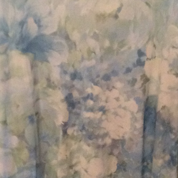 Avenue     Boho Floral Watercolor    Blouse - Picture 4 of 5